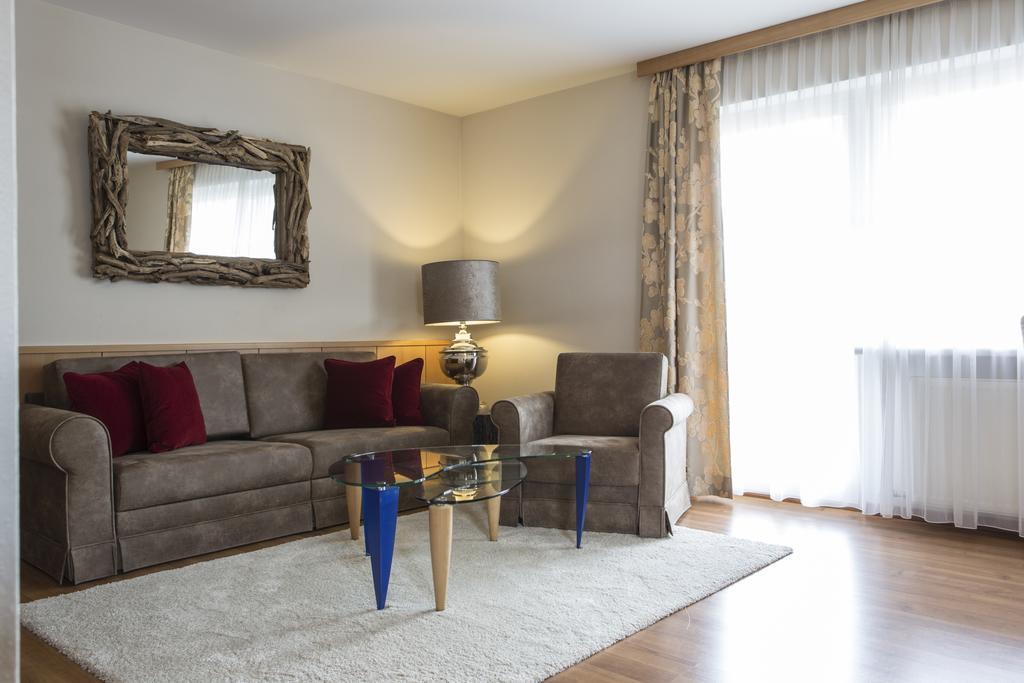 Appartement Am Sonnweg ゼーフェルト・イン・チロル エクステリア 写真
